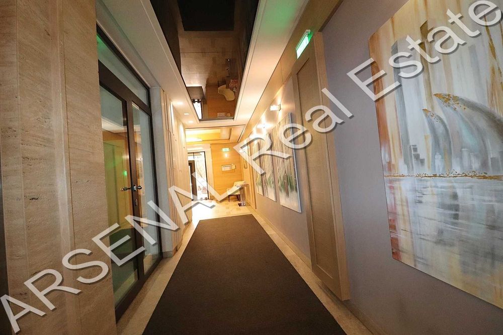 Дава се под наем Тристаен апартамент в София, Изток - 146 кв.м за 1500 € - Снимка #1