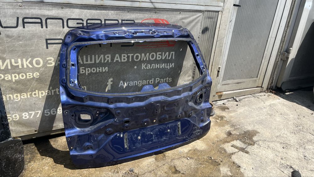 Багажна врата Mazda CX80