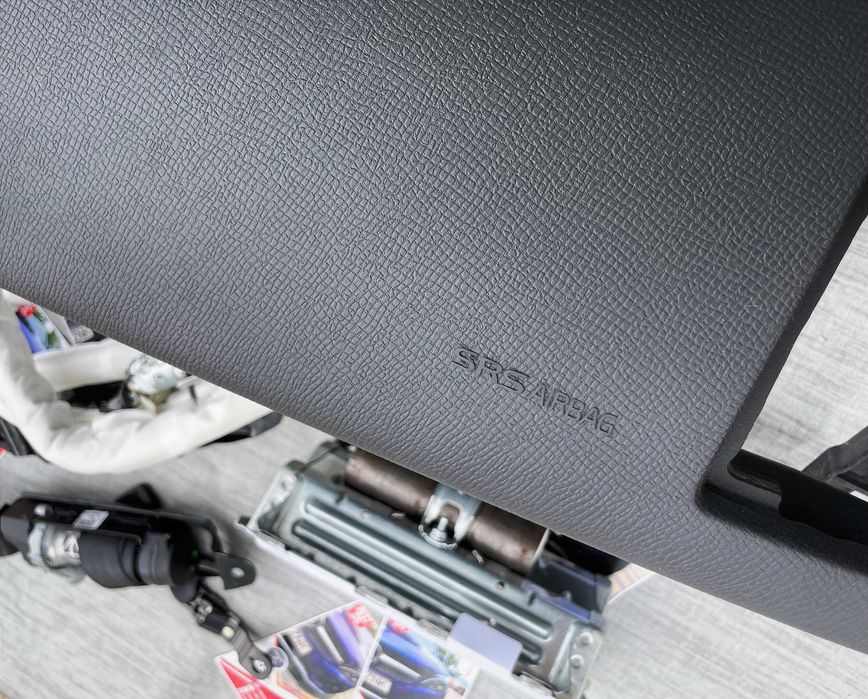 Volvo XC60 plansa de bord - kit airbag volan pasager - set centuri