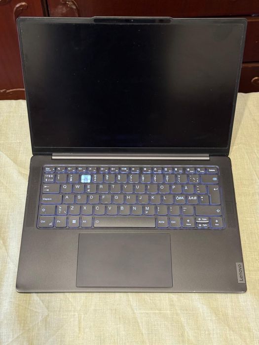 Lenovo Yoga Pro 7 i5-13500H  , i5 gen 13th , 16GB DDR5 , display spart.
