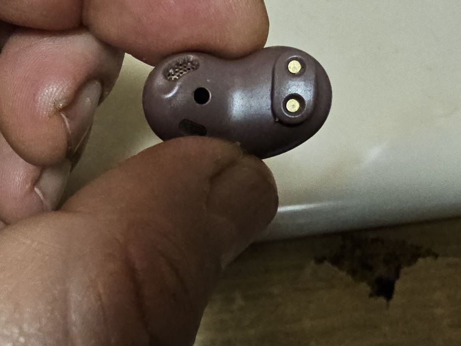 Слушалки Samsung Galaxy Buds live Bronzez