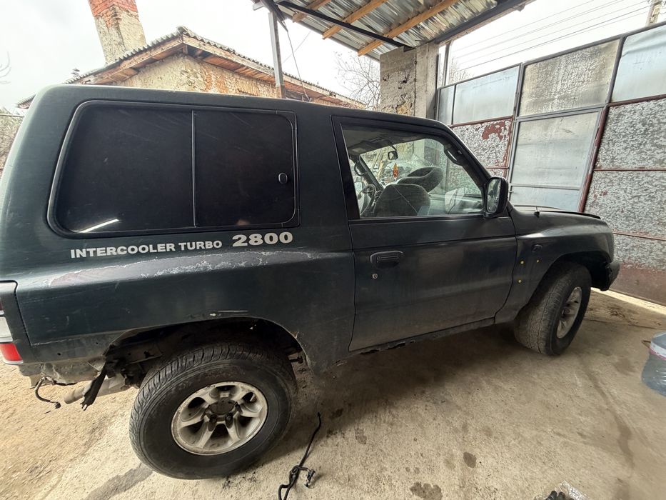 Mitsubishi Pajero 2.8 На Части
