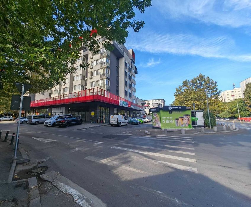 De Inchiriat Spatiu Comercial stradal colt de intersectie STREET MALL SUD PARK PLAZA Sector 4 Brancoveanu Luica