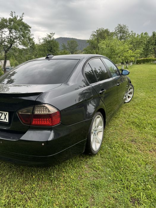 Bmw seria 3 e90 m47(distributia in fata) jante 2 dimensiuni