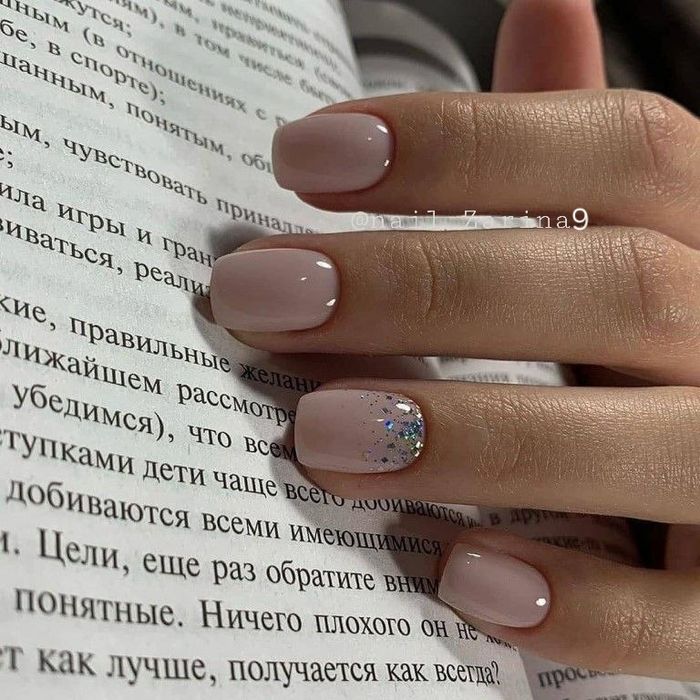 Маникюр и педикюр  с выездом на дом и в салоне!