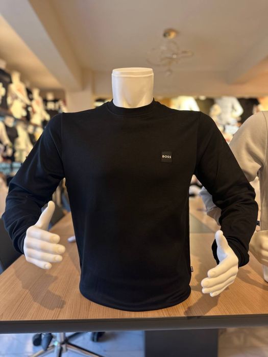 Bluza boss calitate superioara