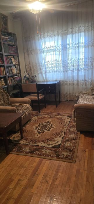 Ijaraga katta 3 xona kvartira beriladi,oriet:Крытый,Мажмуа