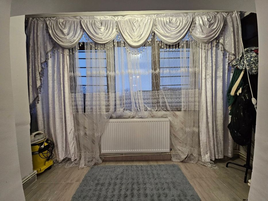 De vanzare 2 camere zona victoria.Emag