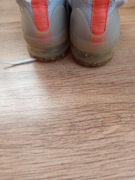 Оригинални маратонки