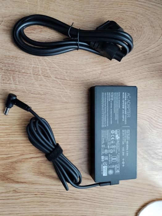 Încărcător laptop gaming