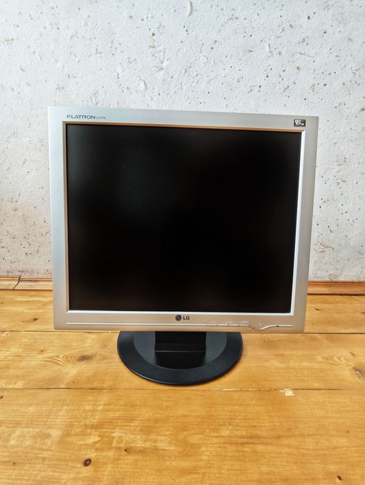 Монитор LG FLARTON L1717S-SN