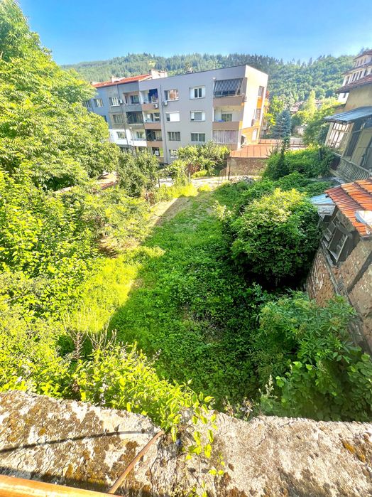 ПАРЦЕЛ (УПИ) с възможност за застрояване - 310кв.м