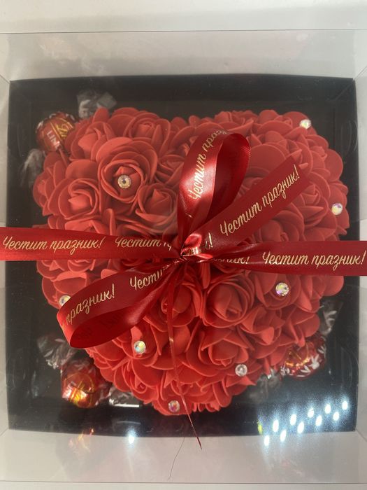 Сърце от рози в кутия
