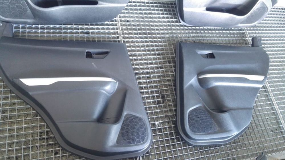 set fete tapiterii usi  suzuki vitara ly dupa 2015