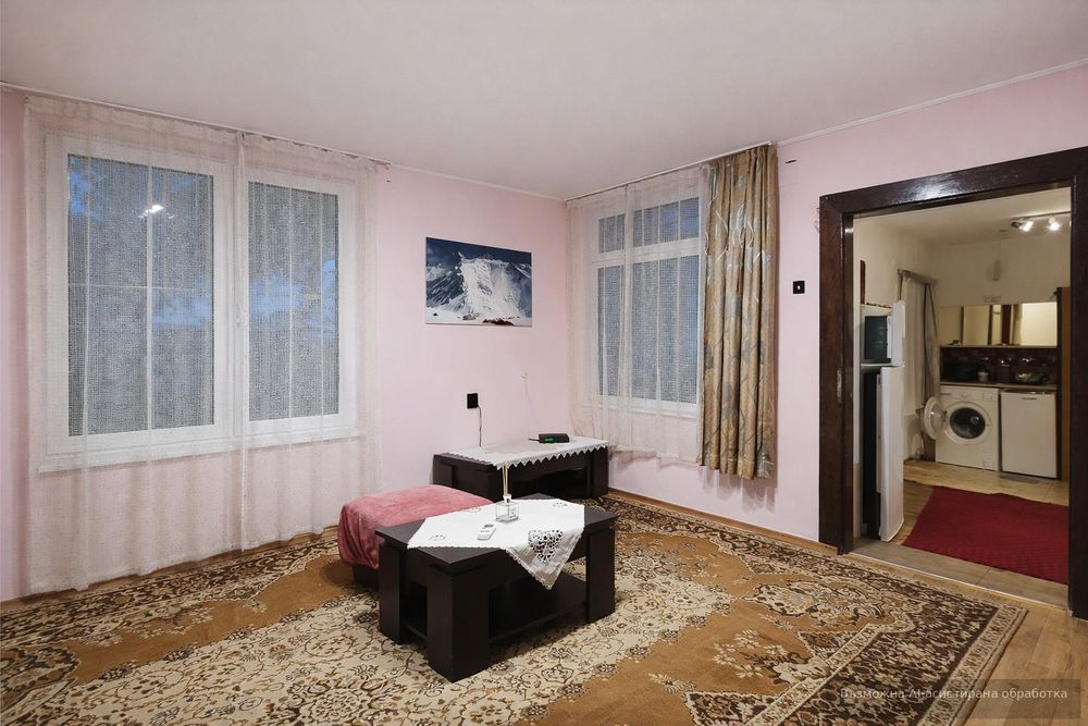 Дава се под наем Етаж от къща в София, Зона Б-5 - 32 кв.м за 418.71 € - Снимка #1