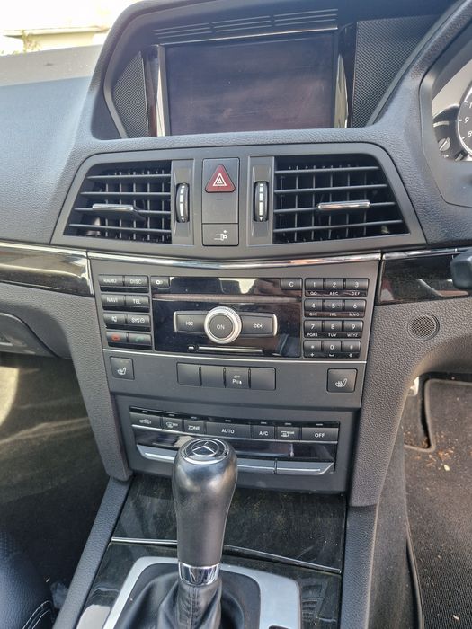 Piese auto caroserie motor mecanica Mercedes E class coupe w207 alb650