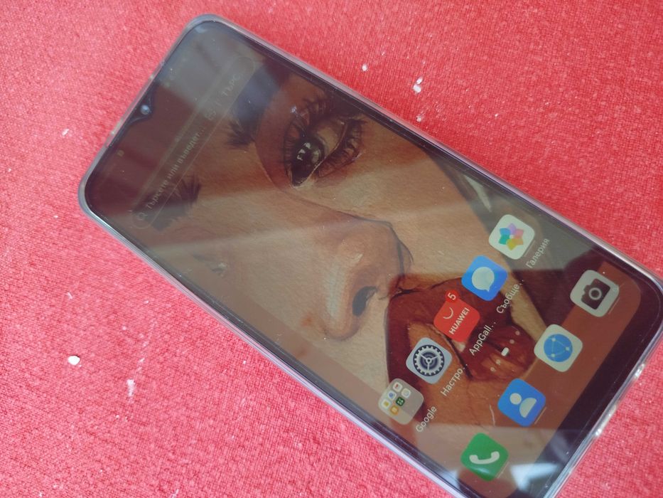 Телефон -Huawei nova Y61