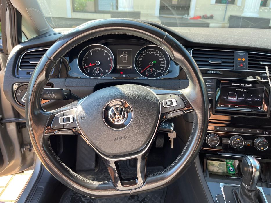VOLKSWAGEN Golf 2013 — imagine 4