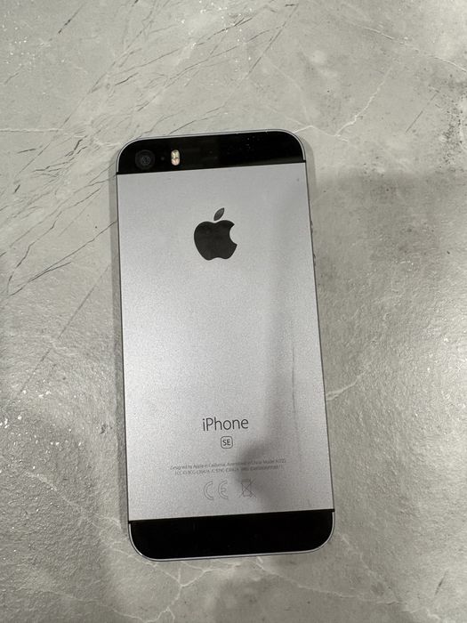 Продам б/у Iphone SE 32gb в рабочем состоянии