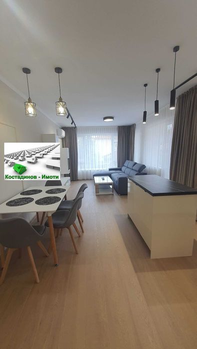 Дава се под наем Двустаен апартамент в Пловдив, Център - 67 кв.м за 663 € - Снимка #1