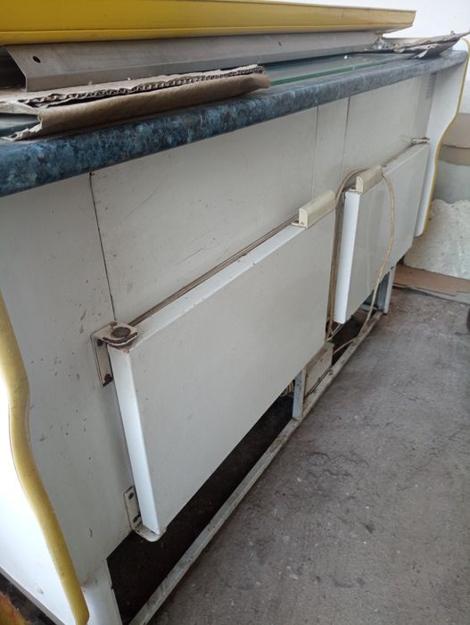 Хладилна витрина -с хладилни депа с 2 врати