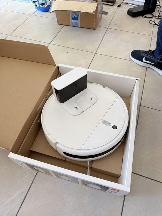 Робот прахосмукачка Xiaomi Mi Robot vacum and mop
