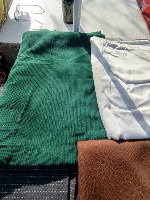 Материал и нитки