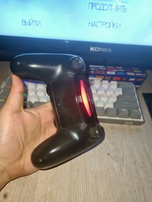 Геймпад dualshock 4, в хорошем состоянии