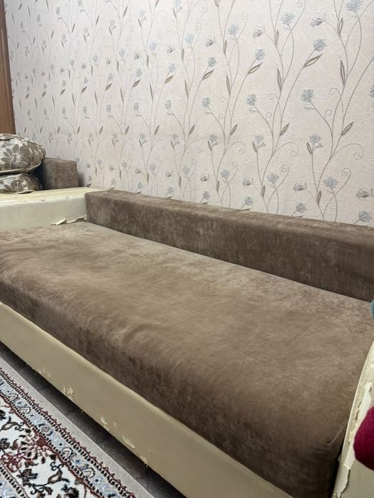 диван, кресло в хорошем состоянии