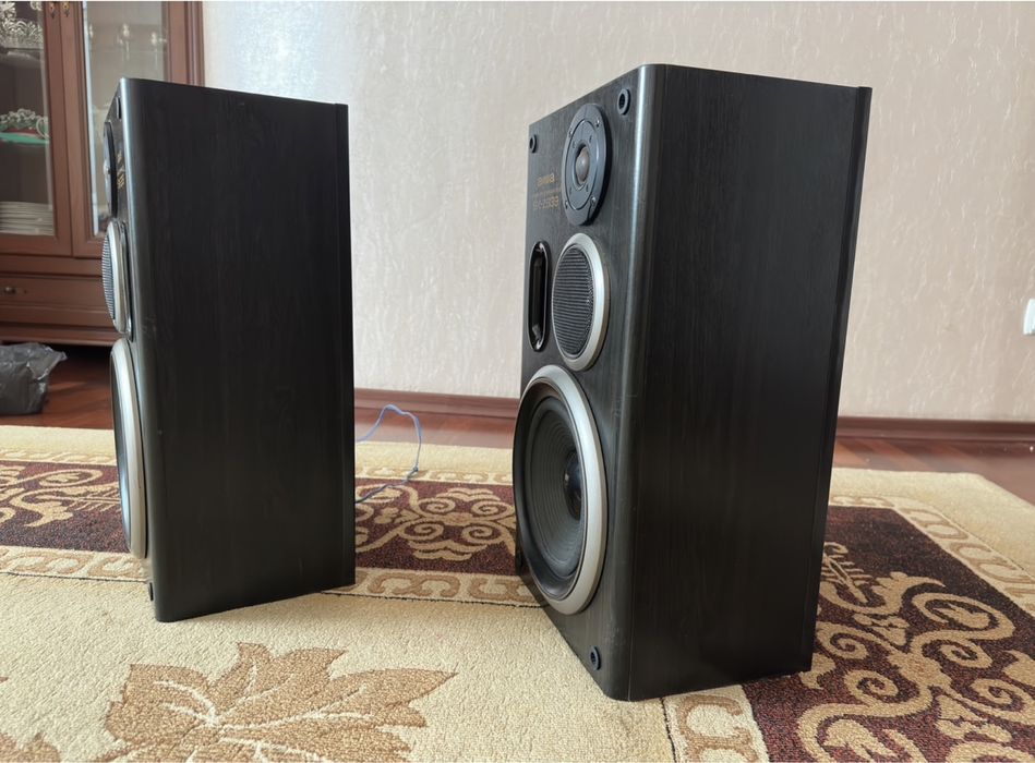 Продам колонки  Aiwa