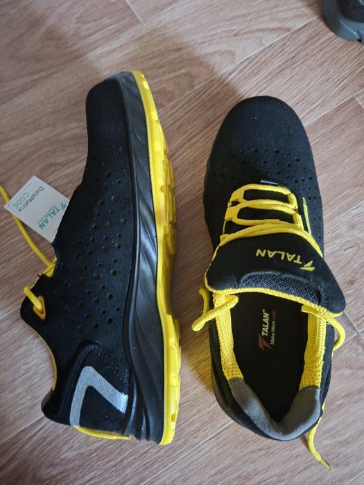 Обувь рабочая новая