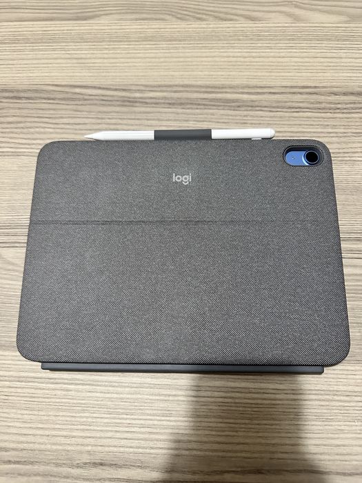 iPad 11 A16 2025  Гаранция до 05.2026 + Logitech Combo Touch + Писалка