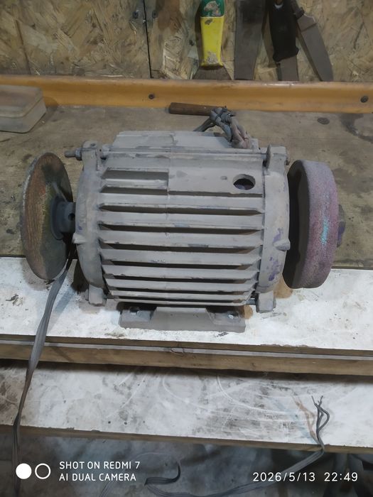 Продам наждак 380v