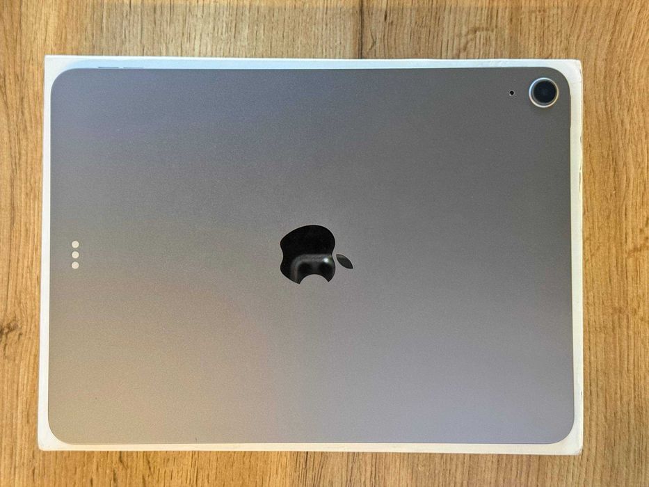 iPad Air 11 (M3) Wi-Fi /  128GB / Ideal holatda