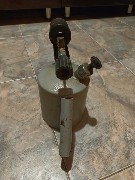 Пррдам паялную лампу