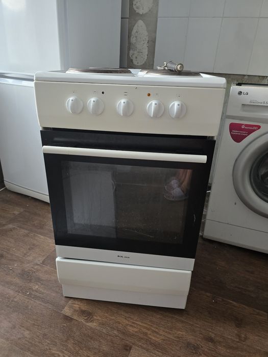 Продам плиту электрическую