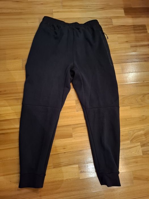 Pantaloni Nike Tech Fleece