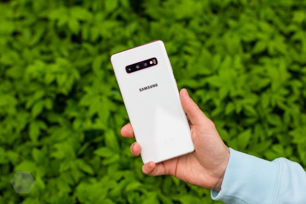 Samsung S10+ сатылады