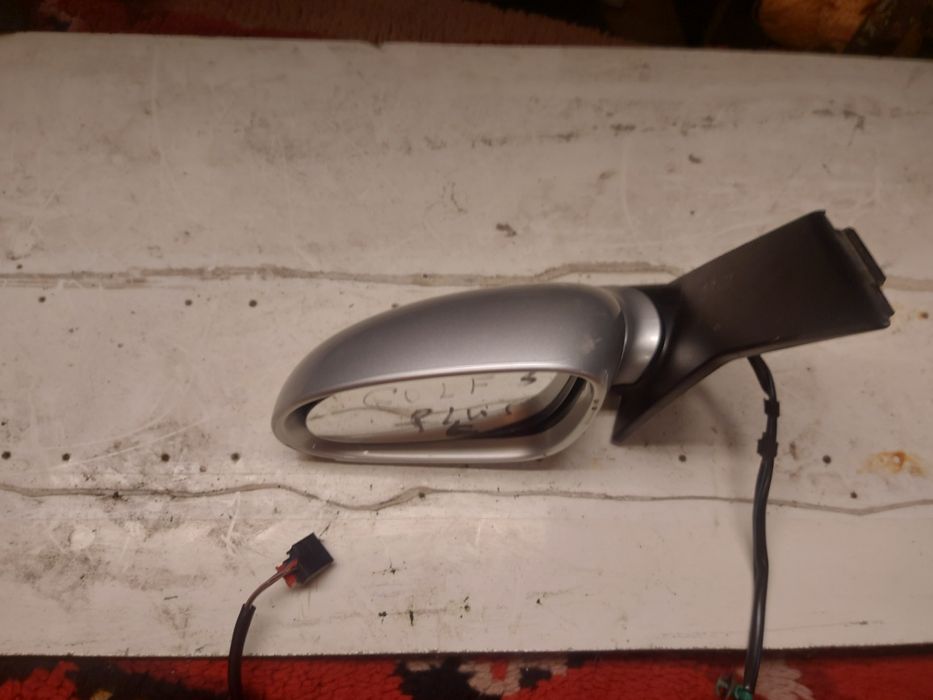 Оригинални Огледала за Голф 5 Плюс 2005- 2009г