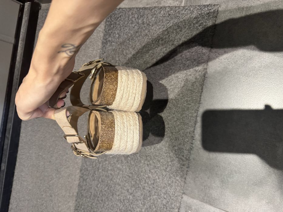 Сандали Бершка 36 рр