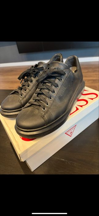 Adidasi guess nr 45 negri