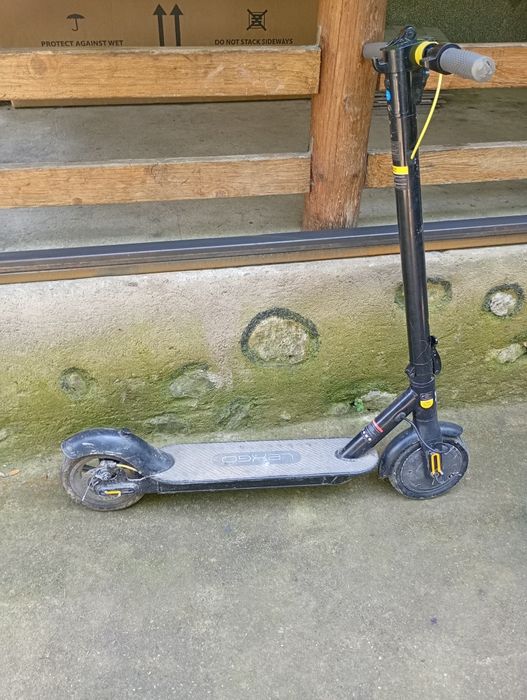 Vând trotineta electrica Lexgo