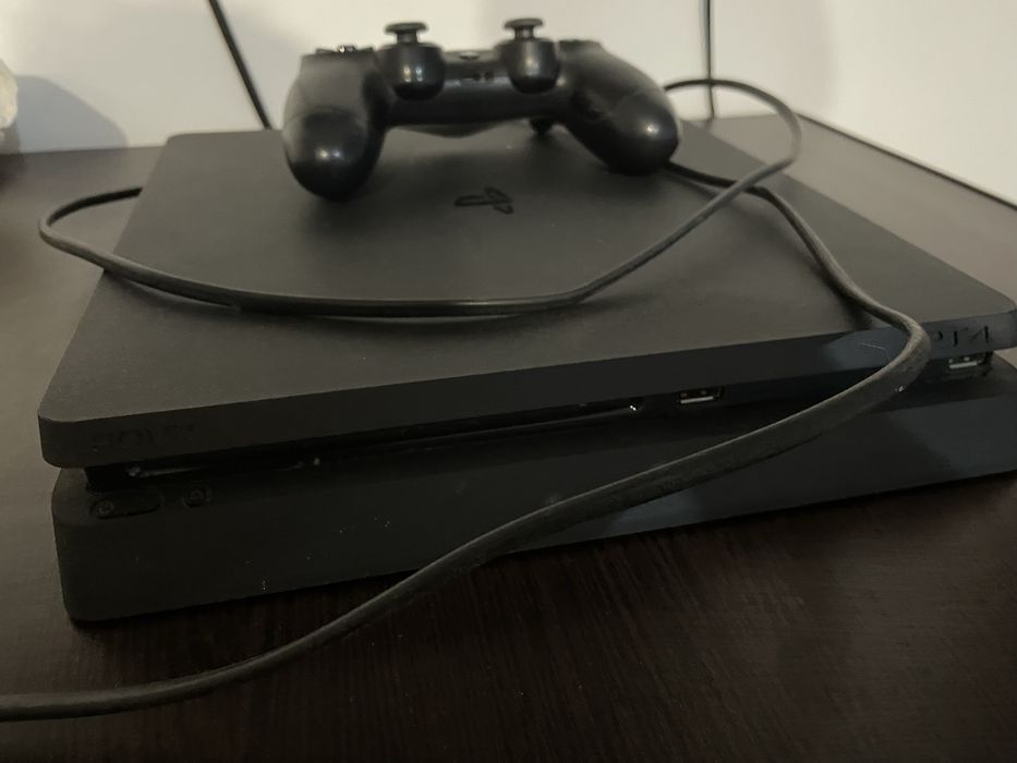 Ps4 slim 1tb,un controller