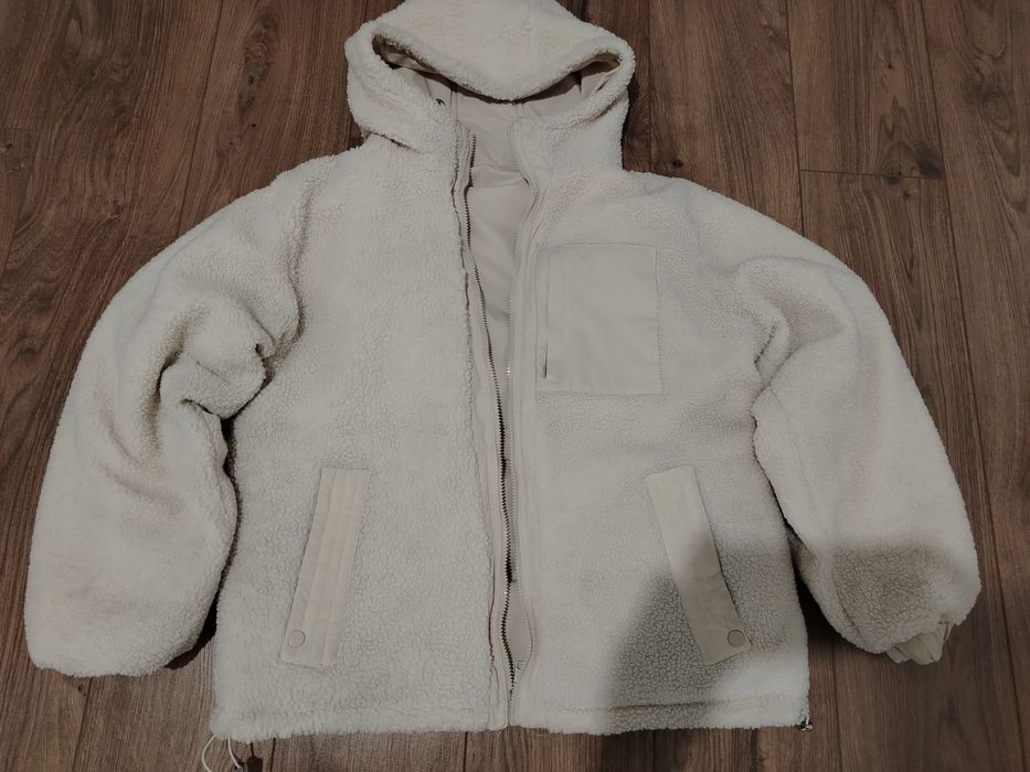 Продам куртку 6000