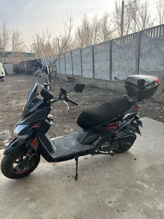 Скутер  LI YA Samurai 150