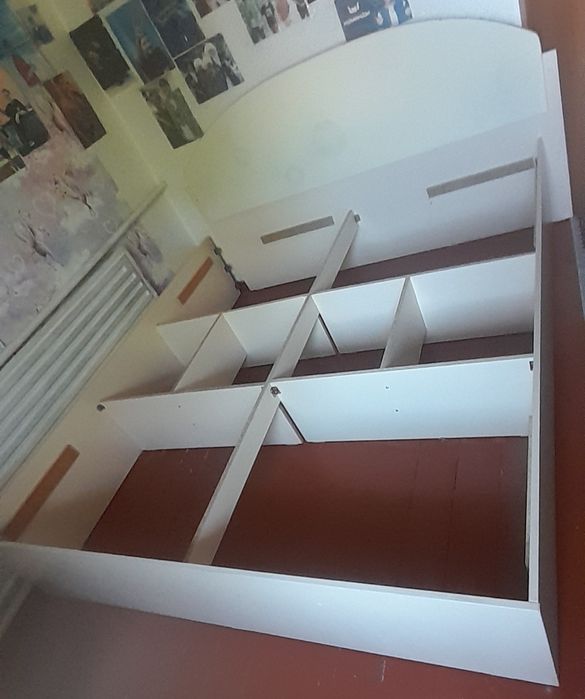 Кровать двуспальная