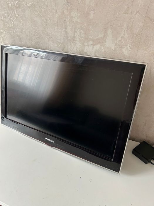 Телевизор в хорошем состояний