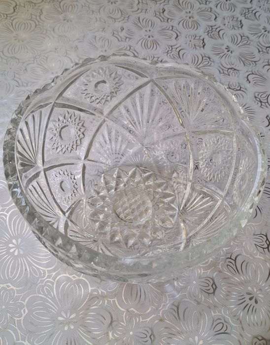 Салатница в хорошем состоянии