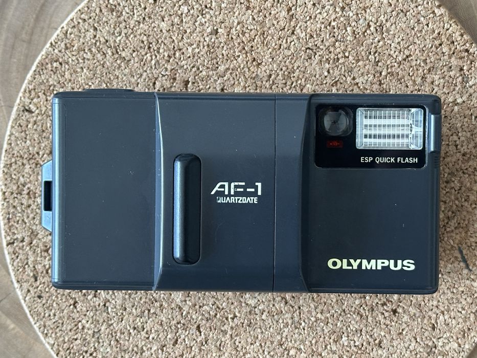 Olympus af-1  ( nu canon nikon yashica minolta rollei )