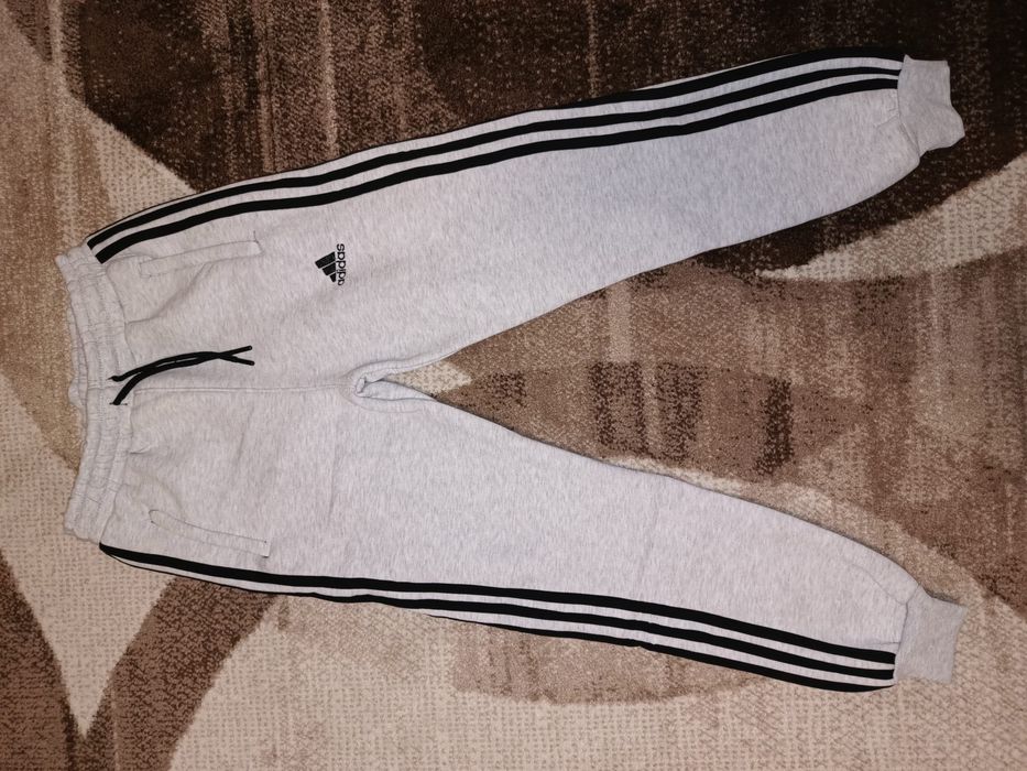 Vand pantaloni trening vatuiti